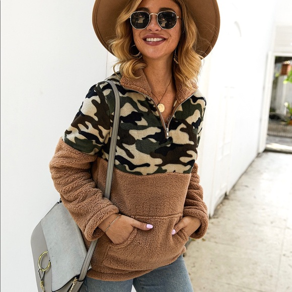 Stunning Mystery Tops - ♦️🆕Animal Print Furry Zipper Sweater Caramel